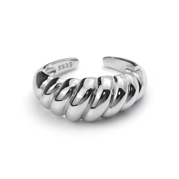 NEW 925 STERLING SILVER FRENCH ADJUSTABLE RING, CUTE RING, SHINY RING. - Picture 2 of 6